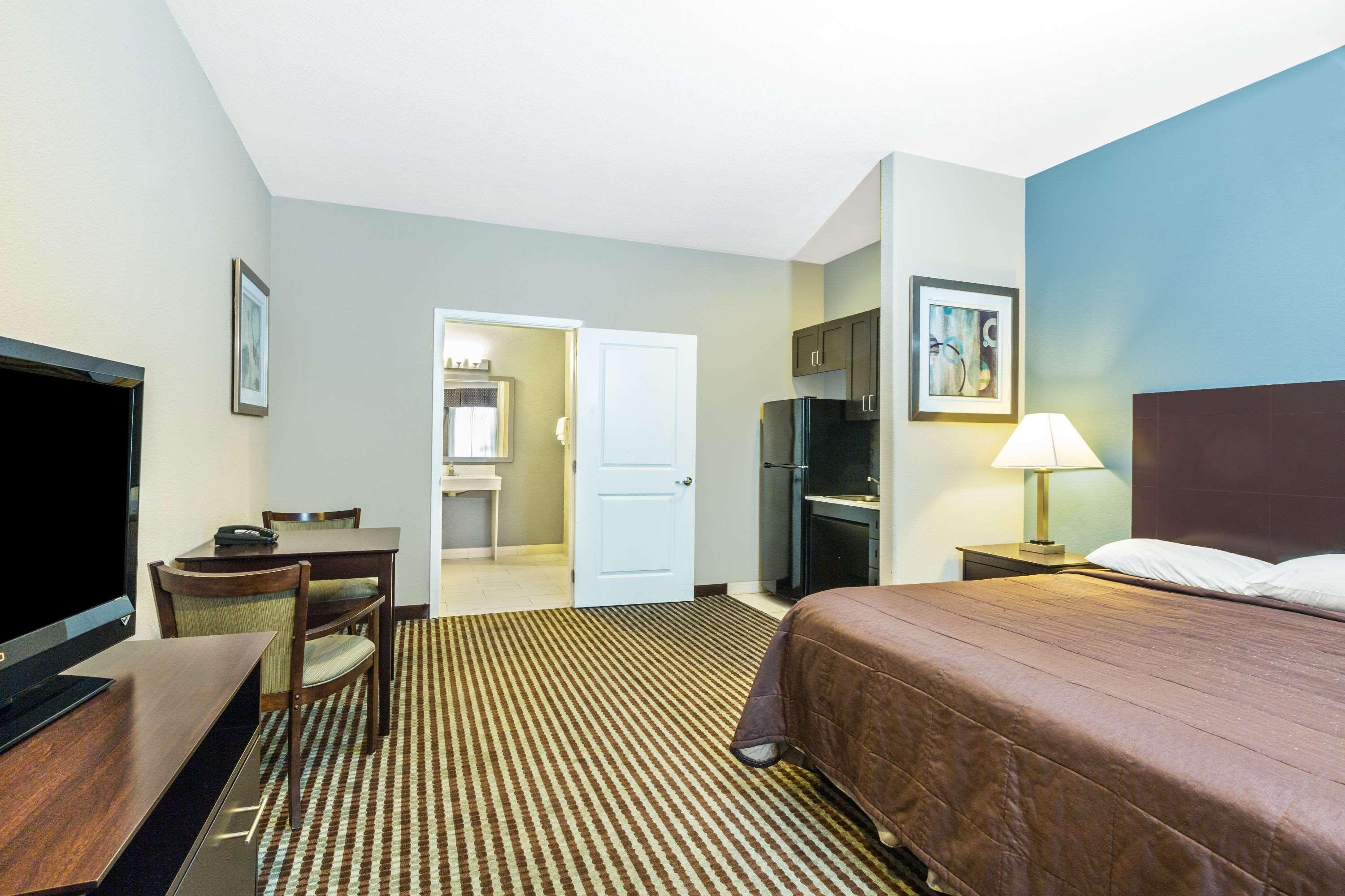 Super 8 by Wyndham Center Motel Eksteriør billede